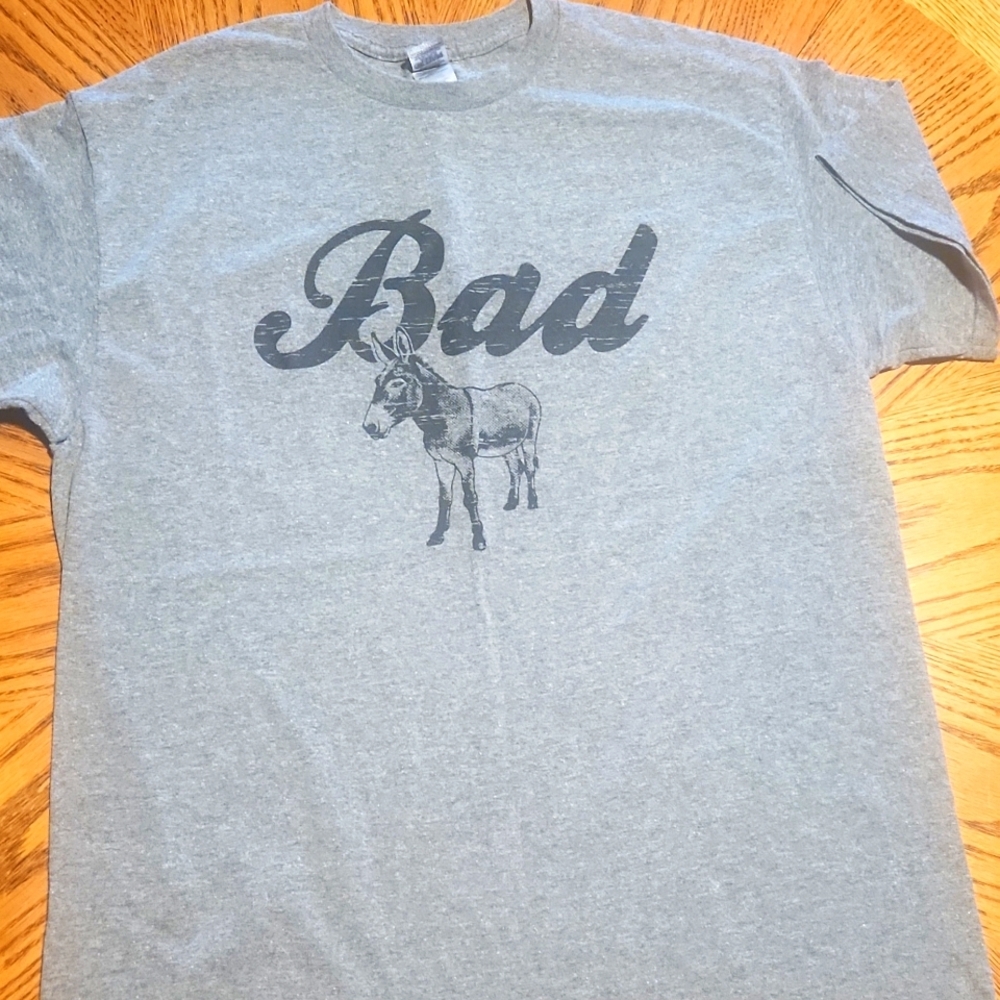 Gray t shirts with Donkey print lg